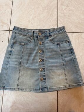 American Eagle Outfitters Light Blue Button-Front Denim A-Line Skirt